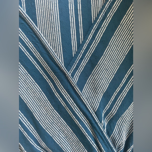 Xhilaration 2-Piece Set. 3/4 Length Sleeve Top & Cropped Pants, Women’s, Size M - Picture 4 of 14